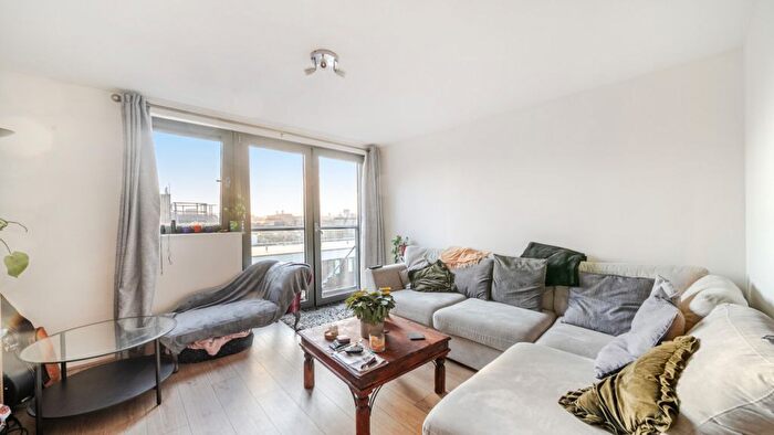 1 Bedroom Flat For Sale In Biggerstaff Road, Stratford, E15