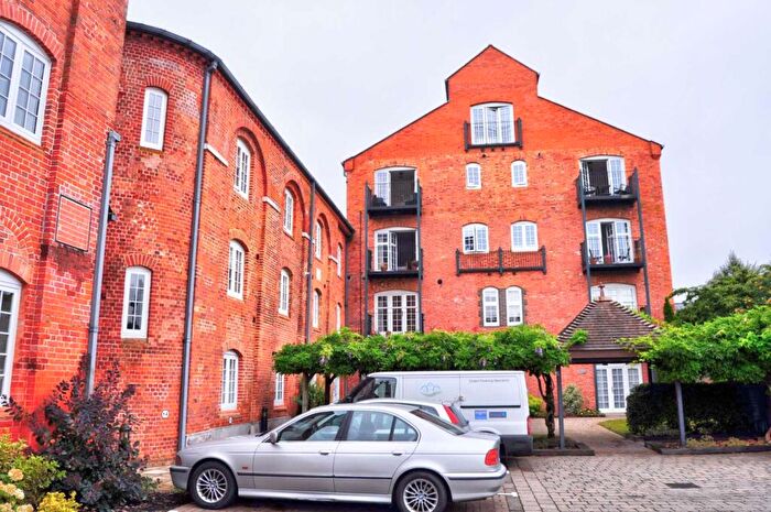 2 Bedroom Apartment To Rent In Brew Tower Barley Way, Marlow, SL7