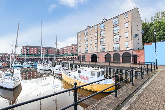 2 Bedroom Flat To Rent In St. Lawrence Road, St Peters Basin, NE6