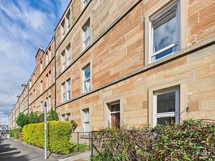 2 Bedroom Flat To Rent In Caledonian Road, Dalry, Edinburgh, EH11