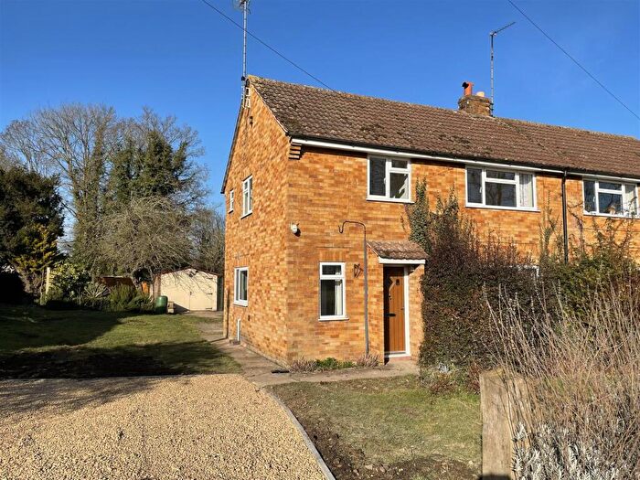 3 Bedroom Semi-Detached House To Rent In Main Street, Empingham, LE15