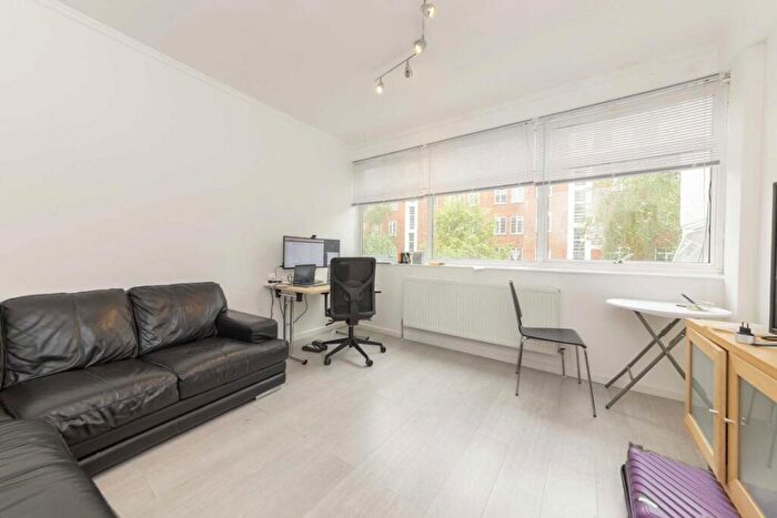 1 Bedroom Flat To Rent In Mackennal Street, St John's Wood, NW8