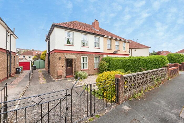 3 Bedroom Semi Detached House For Sale In Thiery Road, Brislington, Bristol, BS4