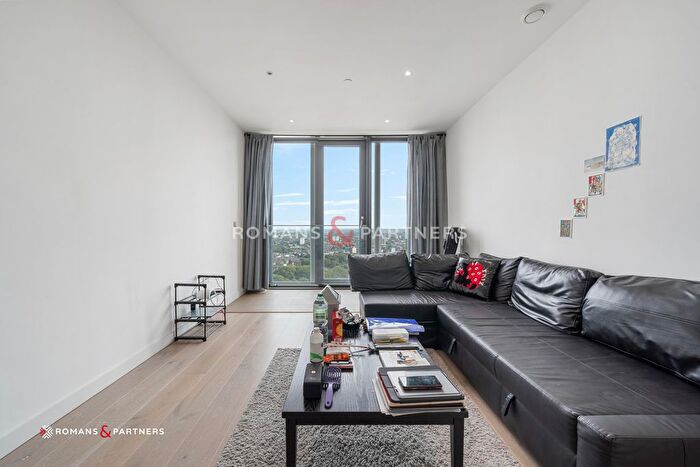 1 Bedroom Flat To Rent In Stratosphere Tower, Stratford, E15