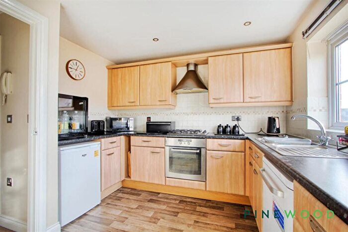 3 Bedroom Town House For Sale In Woodhouse Close, S80