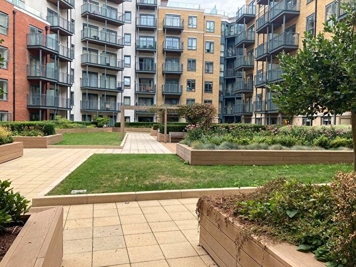 1 Bedroom Flat To Rent In Cornelia House, Caversham Road, London, NW9