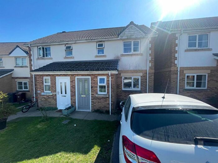 3 Bedroom Semi-Detached House For Sale In Sheldon Road, Buxton, SK17