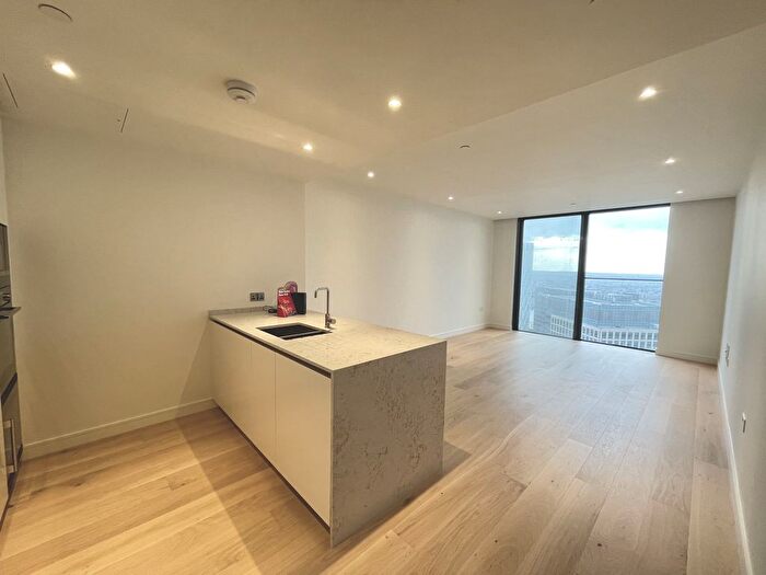 1 Bedroom Flat To Rent In Marsh Wall, London, E14