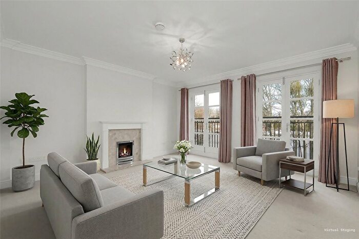 3 Bedroom Terraced House To Rent In Hampton Court Crescent, Graburn Way, East Molesey, Surrey, KT8