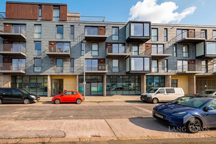 2 Bedroom Flat To Rent In Hobart Street, Plymouth, PL1