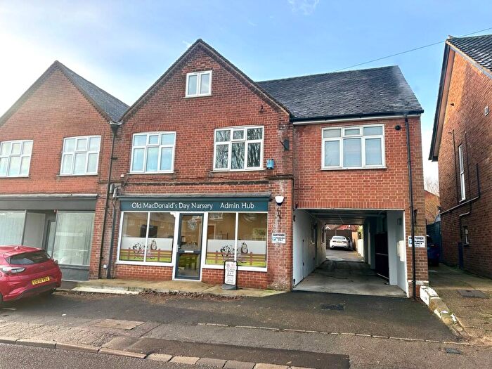 1 Bedroom Apartment To Rent In High Street, Bovingdon, Hemel Hempstead, HP3