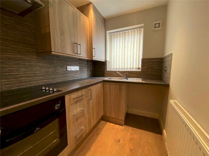 1 Bedroom Apartment To Rent In Eley Court, Halesowen Street, Rowley Regis, West Midlands, B65