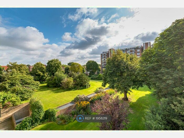 2 Bedroom Flat To Rent In Ranelagh Gardens, London, SW6
