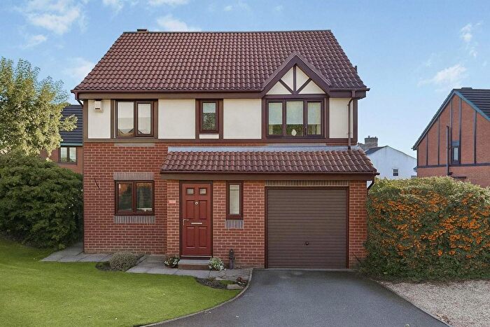 4 Bedroom Detached House For Sale In Sheridan Way, Pudsey, LS28