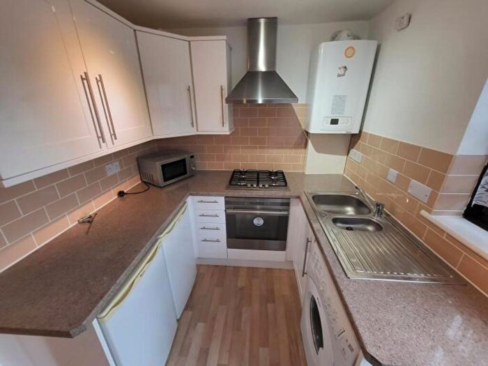 1 Bedroom Maisonette To Rent In Acacia Road, Mitcham, CR4