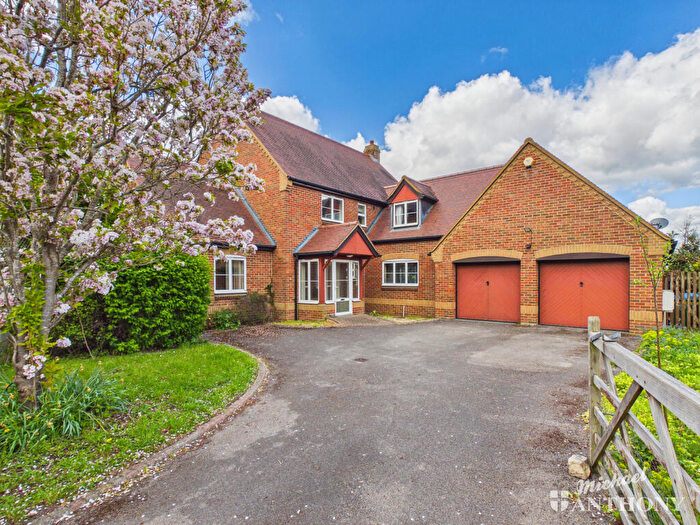 4 Bedroom Detached House To Rent In Risborough Road, Stoke Mandeville, HP22