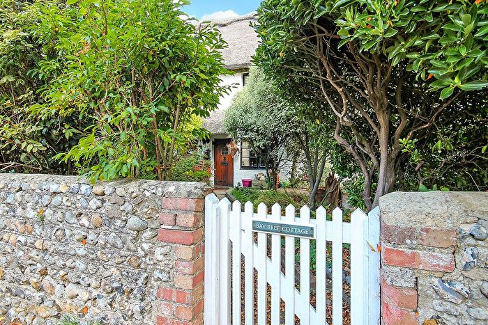 3 Bedroom End Terrace House For Sale In High Street, Angmering, BN16