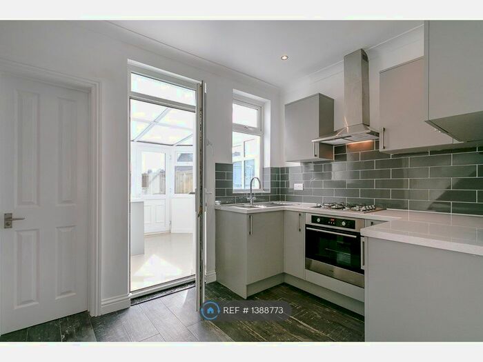 2 Bedroom End Of Terrace House To Rent In Regent Mount, Harrogate, HG1