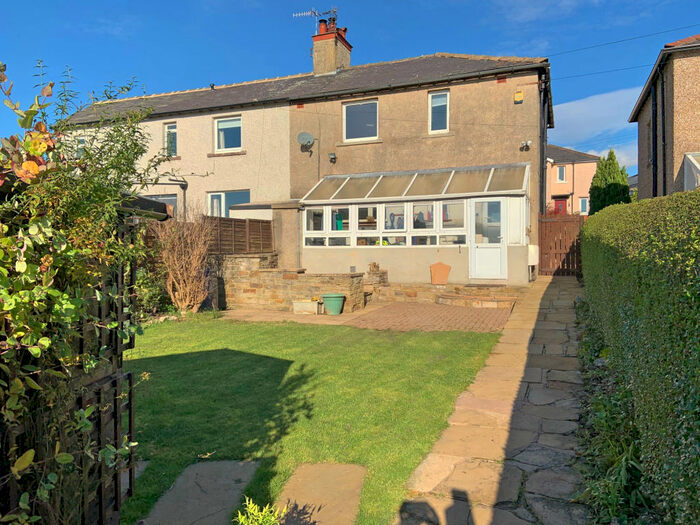 3 Bedroom Semi-Detached House To Rent In Burnside Avenue, Skipton, BD23