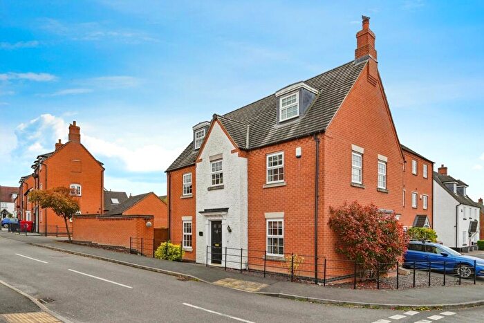 5 Bedroom Detached House For Sale In Cranfield Avenue, Church Gresley, Swadlincote, Derbyshire, DE11