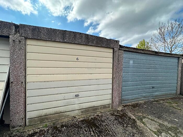 Garage / Parking To Rent In Main Road, Sundridge, Kent, TN14