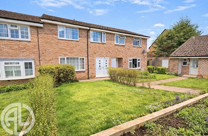 3 Bedroom Terraced House For Sale In Holmdale, Letchworth Garden City, SG6