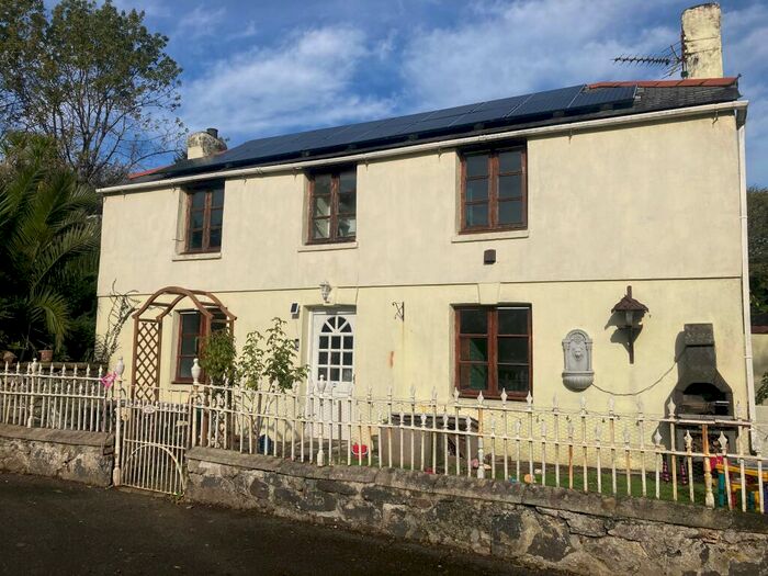 4 Bedroom House To Rent In Trewoon, PL25