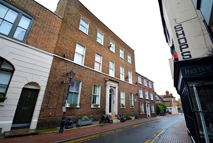 2 Bedroom Flat To Rent In King Street, Margate, CT9