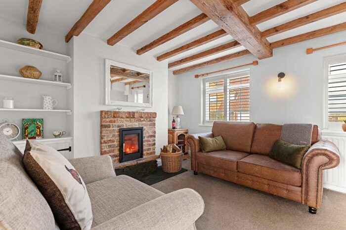 2 Bedroom Cottage For Sale In Main Street, Bubwith, Selby, North Yorkshire, YO8