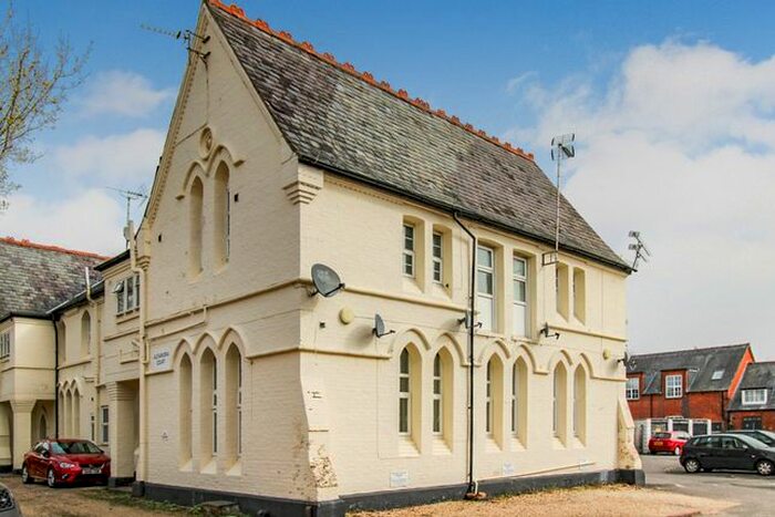 1 Bedroom Flat To Rent In Alexandra Road, Farnborough, Hampshire, GU14