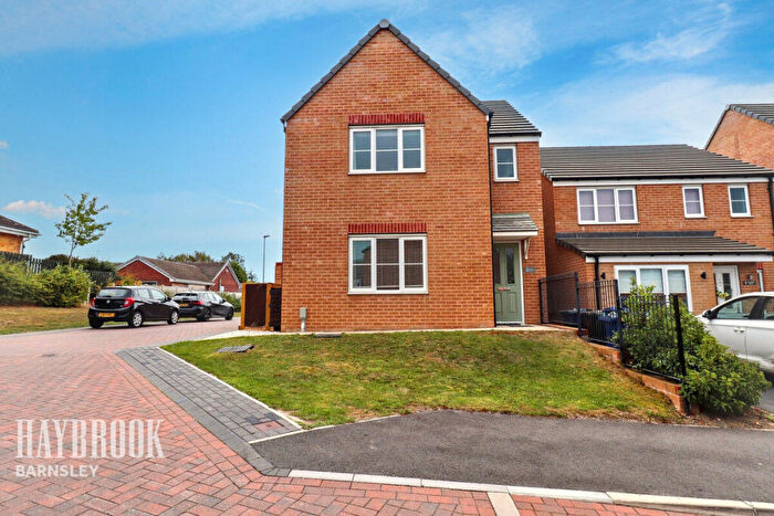 3 Bedroom Detached House For Sale In Lundhill Crescent, Wombwell, S73