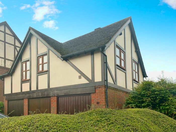 1 Bedroom Apartment To Rent In Old Town Mews, Stratford-upon-Avon, CV37