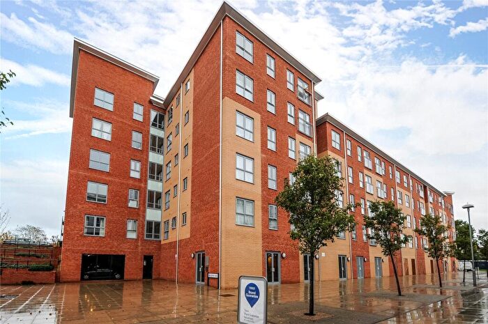 2 Bedroom Apartment To Rent In Englefield House, Moulsford Mews, Reading, Berkshire, RG30