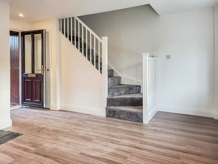 1 Bedroom Property To Rent In Cedar Wood Drive, Watford, WD25