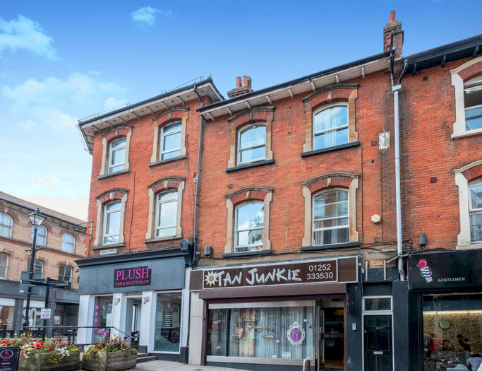 1 Bedroom Apartment To Rent In Union Street, GU11