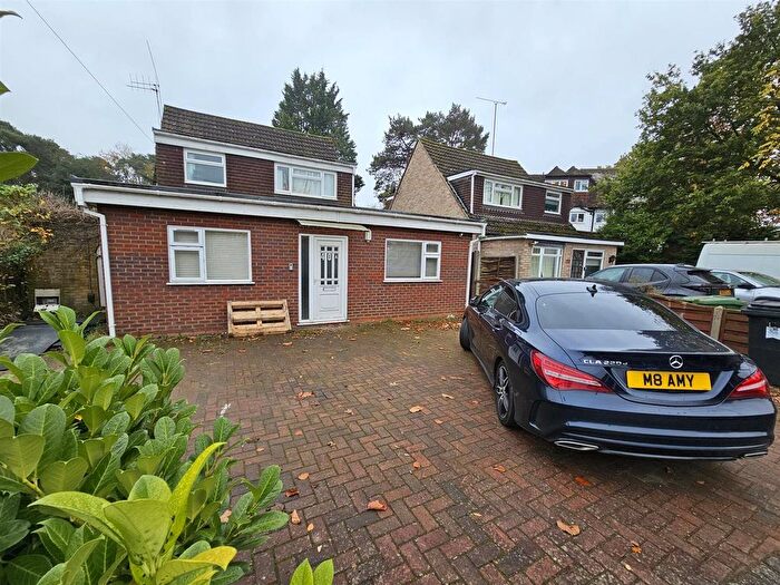 5 Bedroom Detached House To Rent In Oriental Road, Woking, GU22