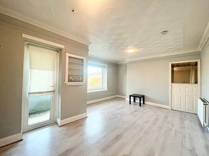 2 Bedroom Property To Rent In Uig Place, Glasgow, G33