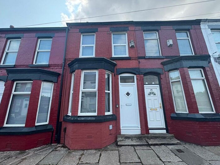 3 Bedroom Terraced House To Rent In Bell Street, Liverpool, L13