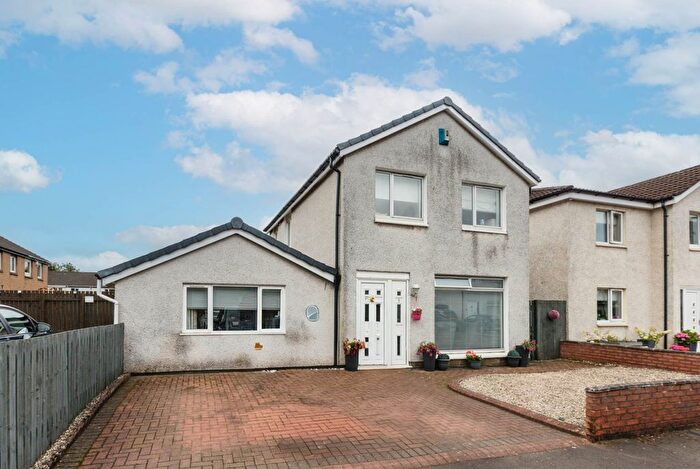 4 Bedroom Detached House For Sale In Cassley Avenue, Deanpark, PA4