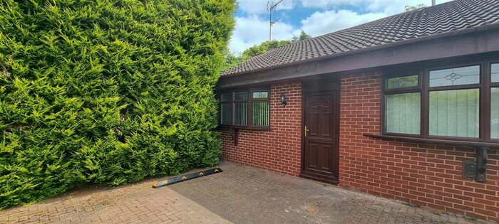 1 Bedroom Semi-Detached Bungalow To Rent In Minster Road, Stourport-On-Severn, DY13