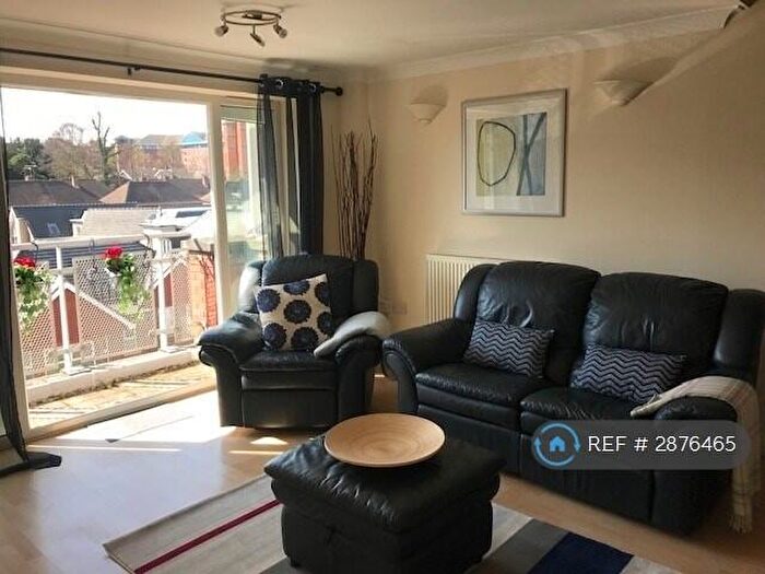 2 Bedroom Flat To Rent In Grosvenor House, Sutton, SM1
