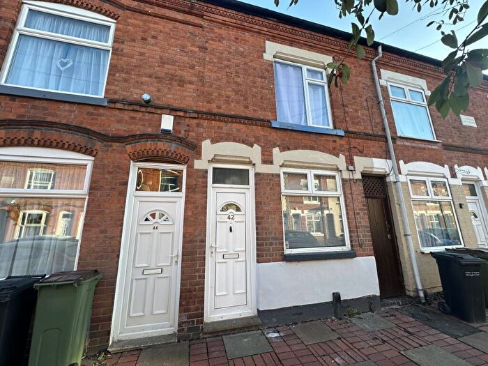 2 Bedroom Garages To Rent In Glengate, Wigston, Leicester, LE18