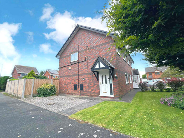 3 Bedroom Semi-Detached House For Sale In Rowntree Avenue, Fleetwood, FY7