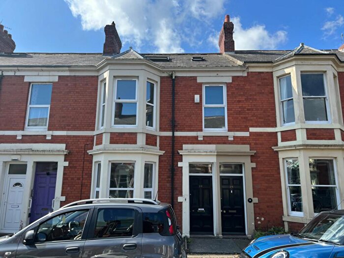 2 Bedroom Flat To Rent In Fairfield Road, West Jesmond, Newcastle Upon Tyne, Tyne And Wear, NE2