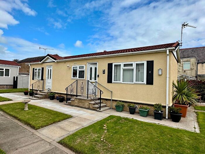 1 Bedroom Park Home For Sale In Sunnyhurst Park, South Shore, Blackpool, FY4