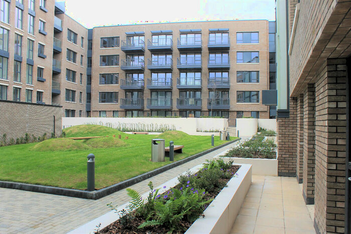 2 Bedroom Flat To Rent In Aurora Point, Plough Way, London, SE16