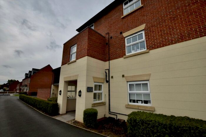 2 Bedroom Ground Flat To Rent In Woodsford Drive, Boulton Moor, Derby, Derbyshire, DE24