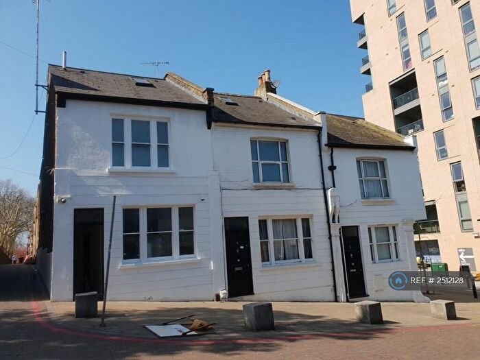 4 Bedroom Terraced House To Rent In Clifton Rise, New Cross, SE14