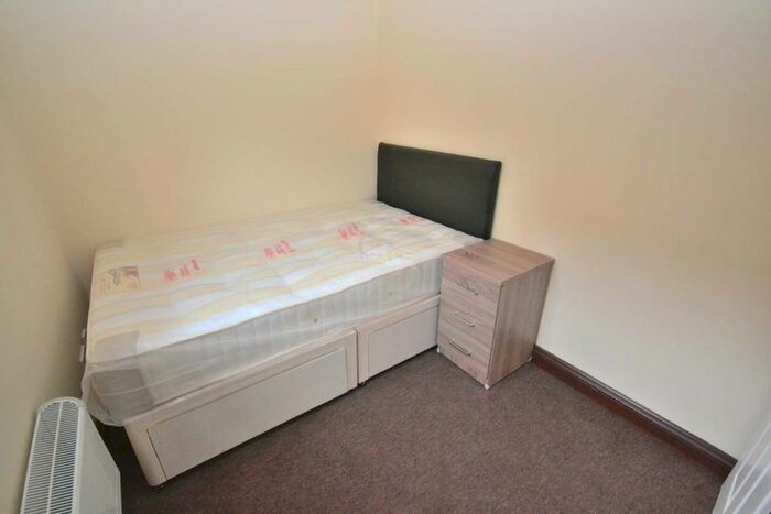 1 Bedroom Flat To Rent In Vachel Road, Reading, RG1