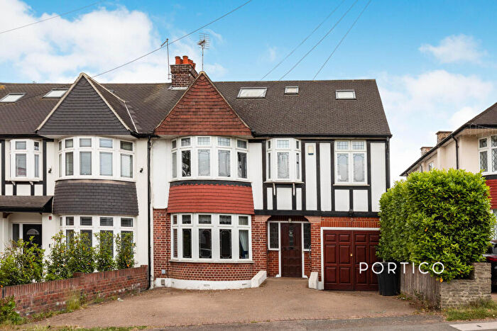 6 Bedroom Semi-Detached House To Rent In Farm Way, Buckhurst Hill, Essex, IG9